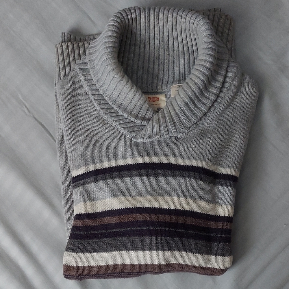 Levi's Black and Gray Turtleneck Sweater with Ribbed Collar